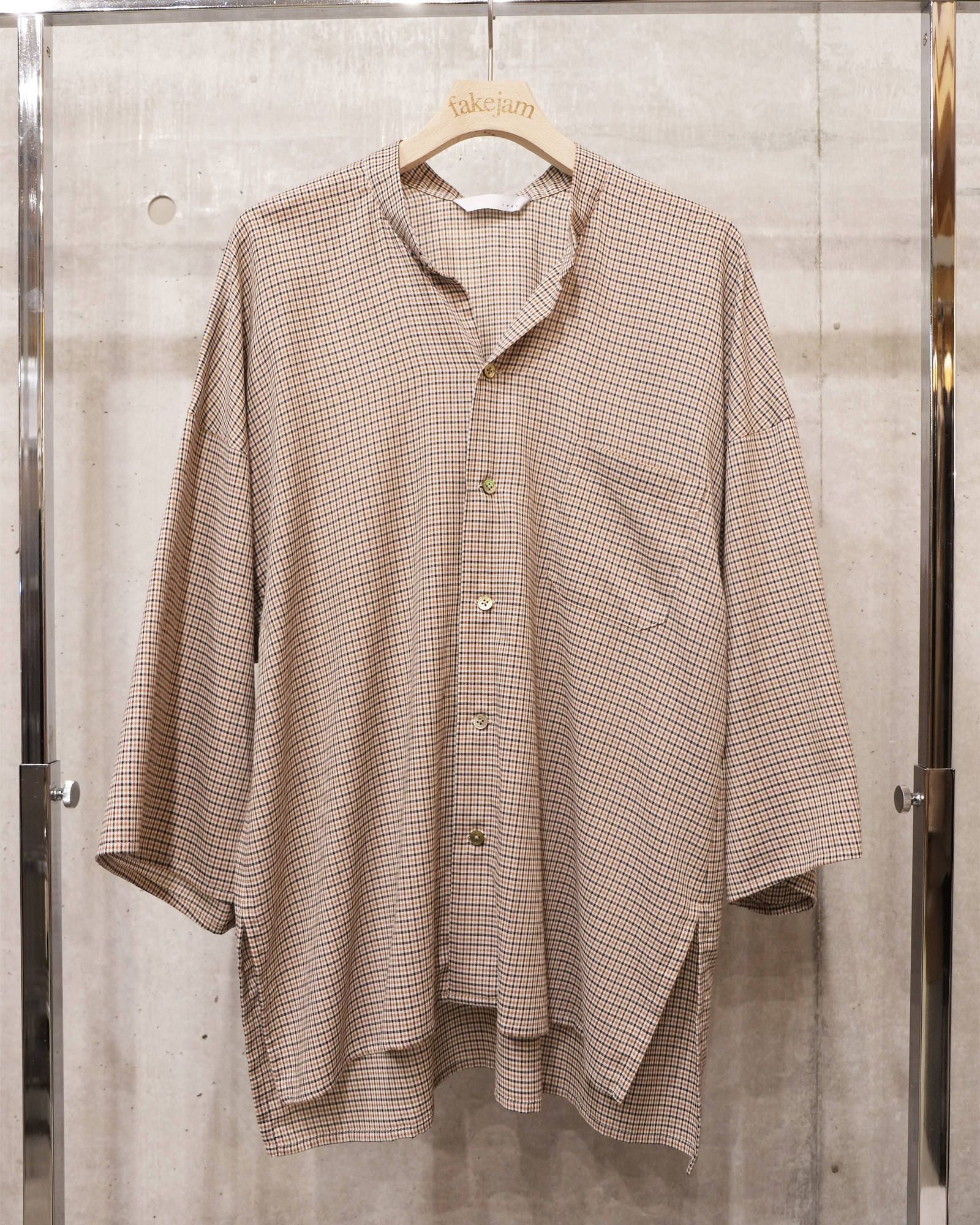 kimono sleeve shirts.