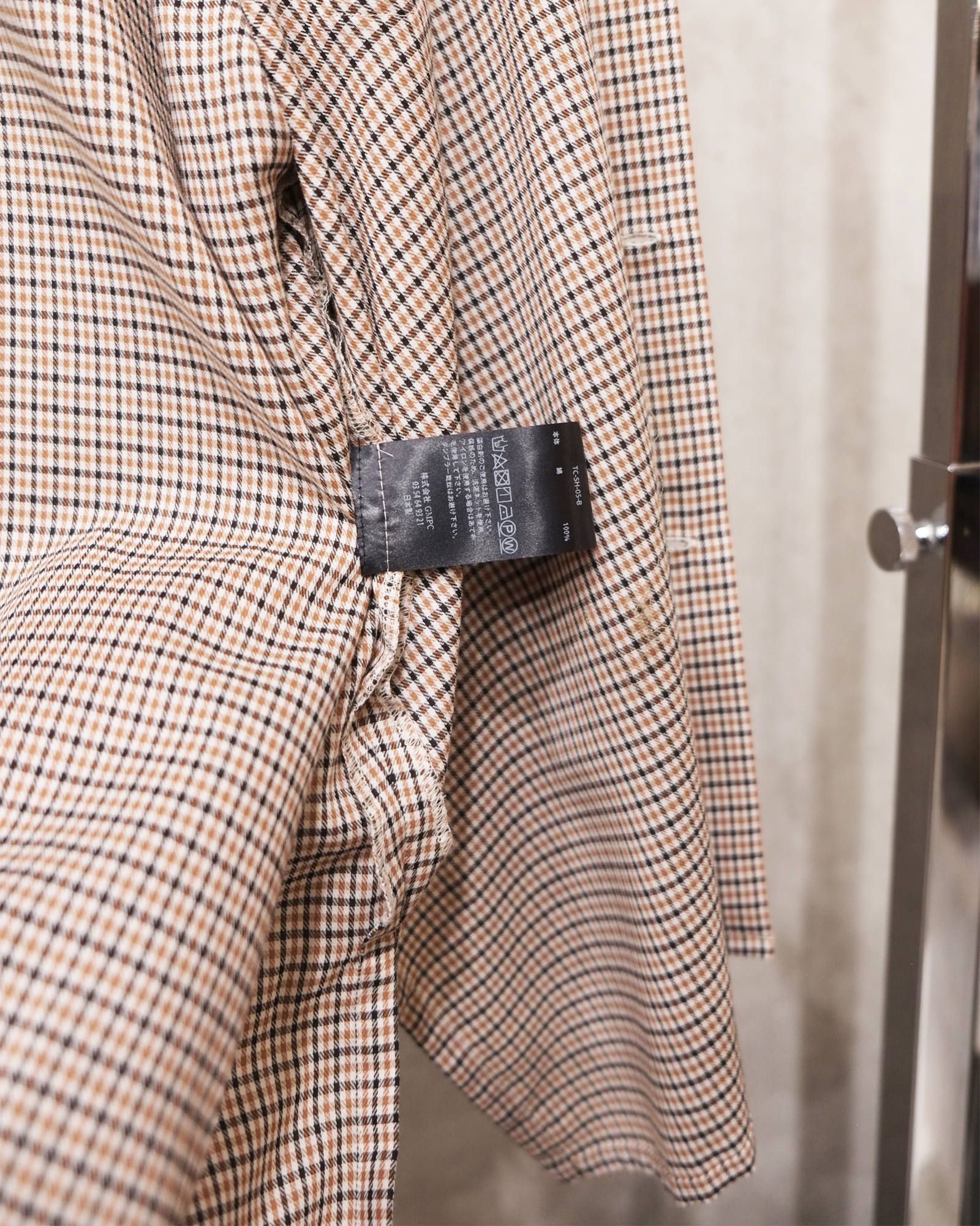 kimono sleeve shirts.