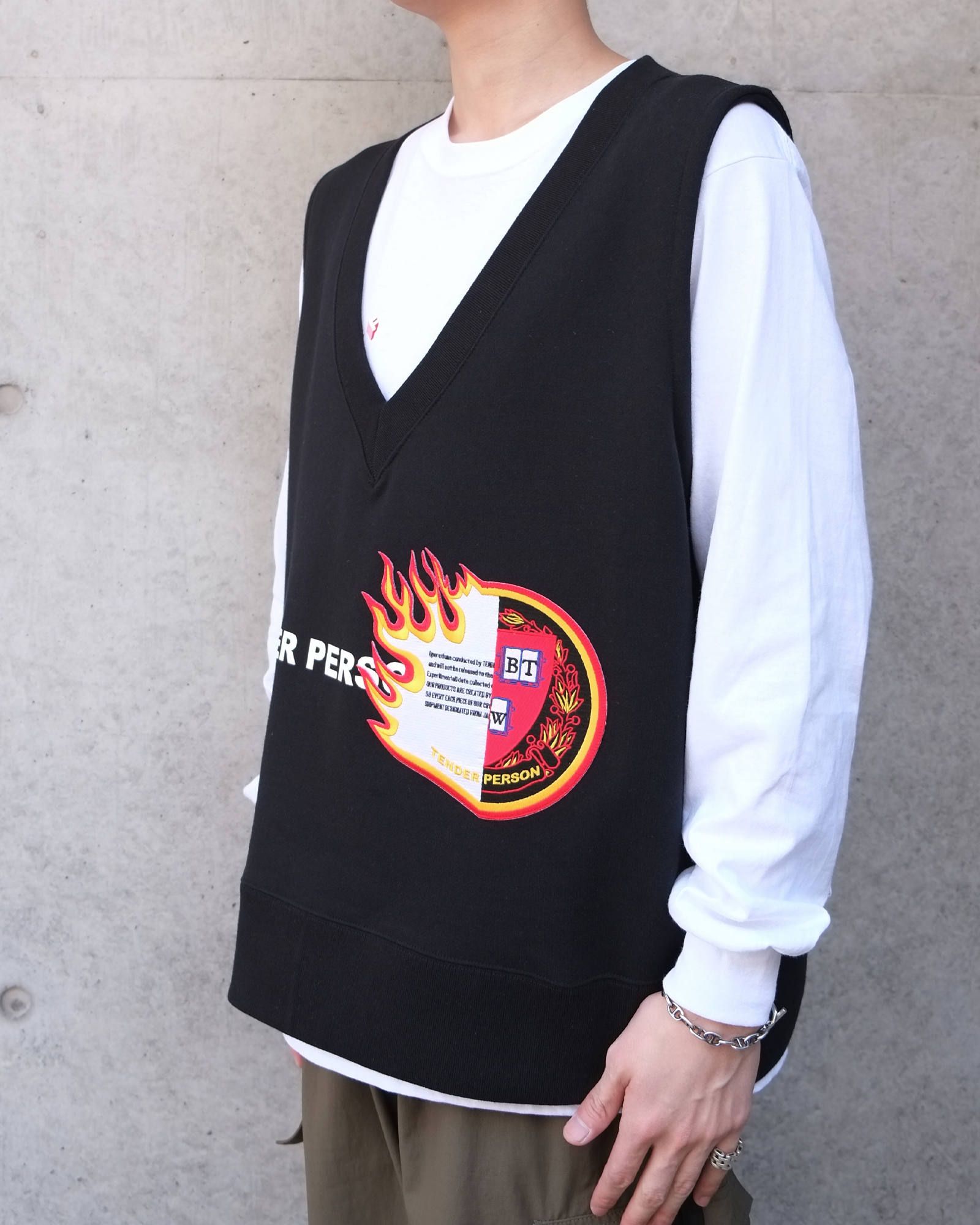TENDER PERSON - Emblem Vest | fakejam