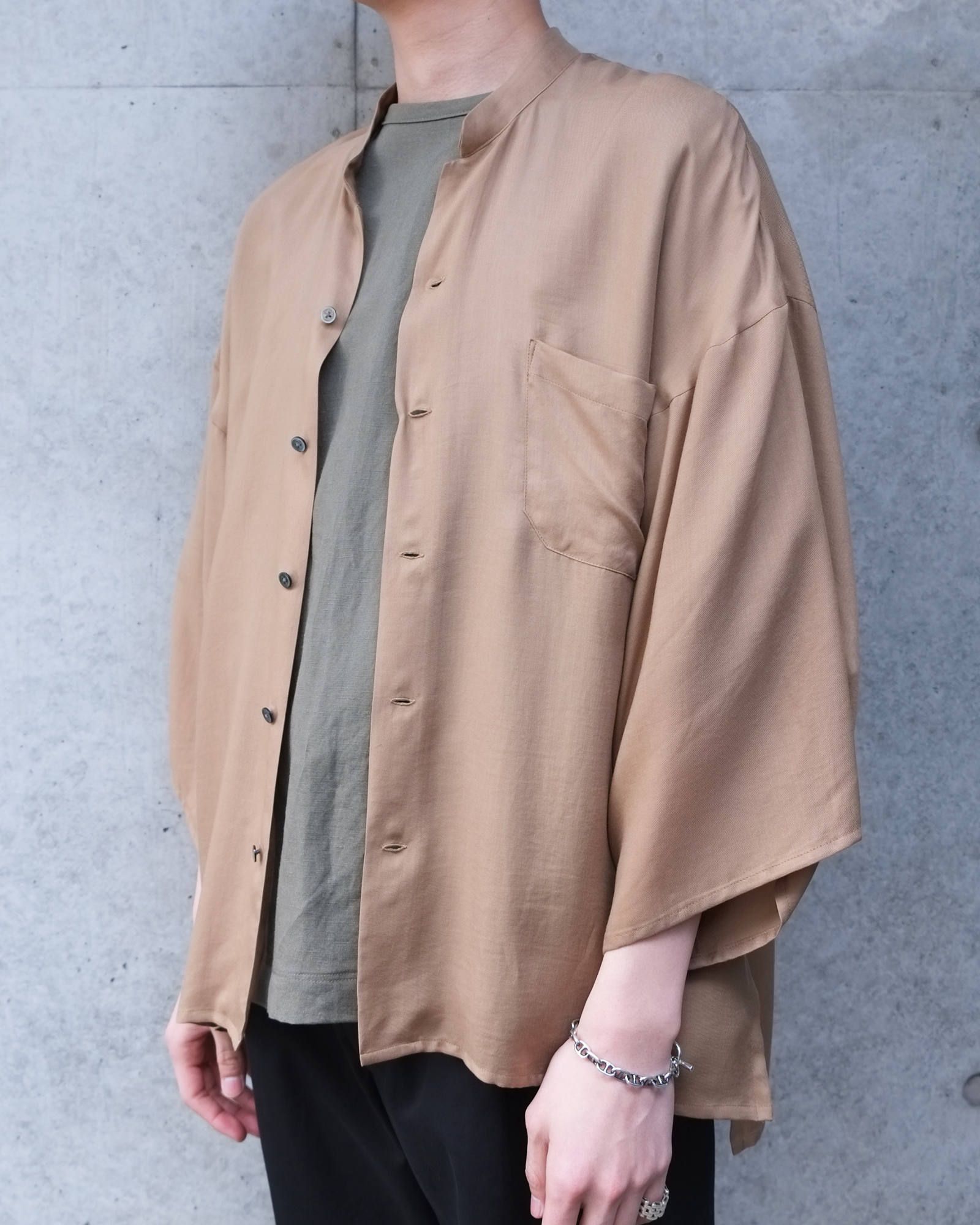 kimono sleeve shirts.