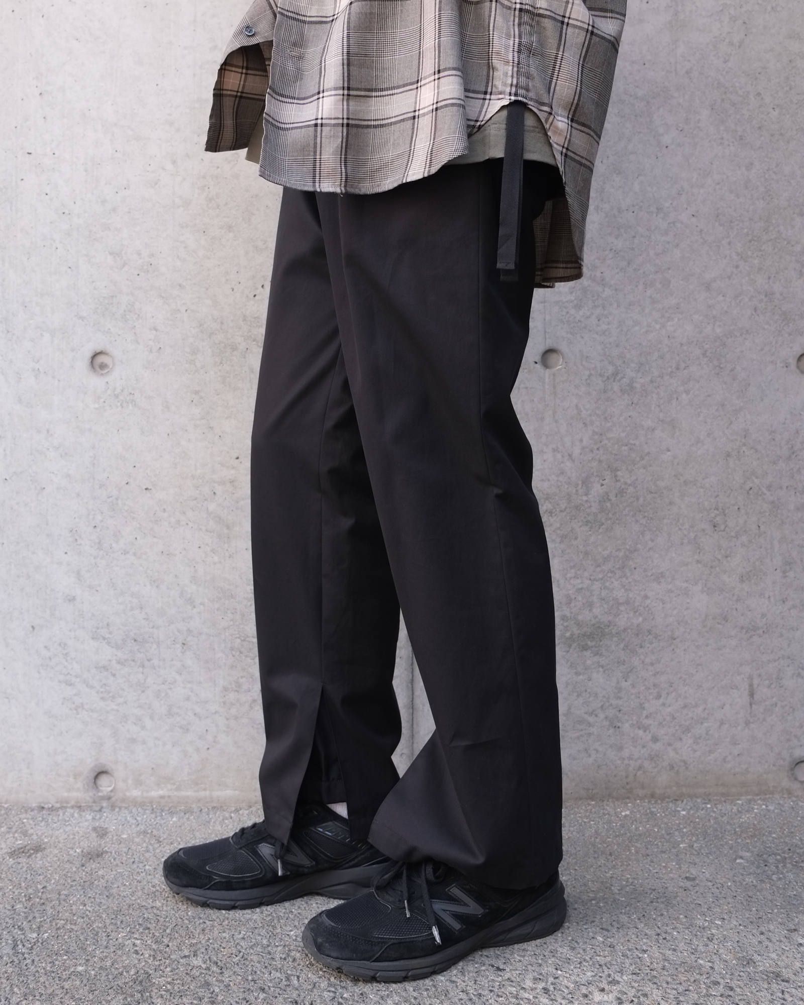 slit pants.