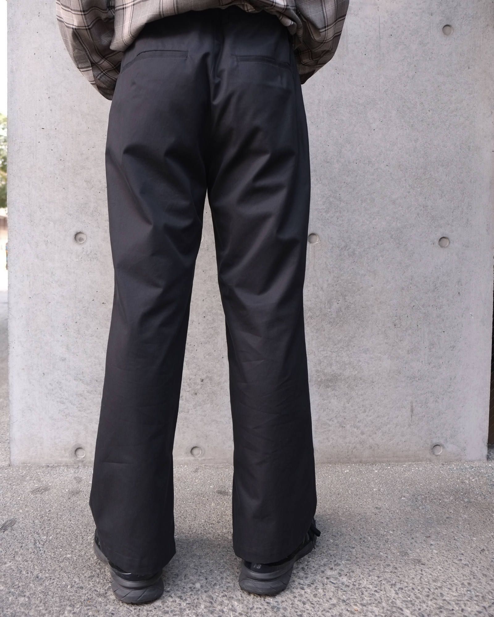 slit pants.