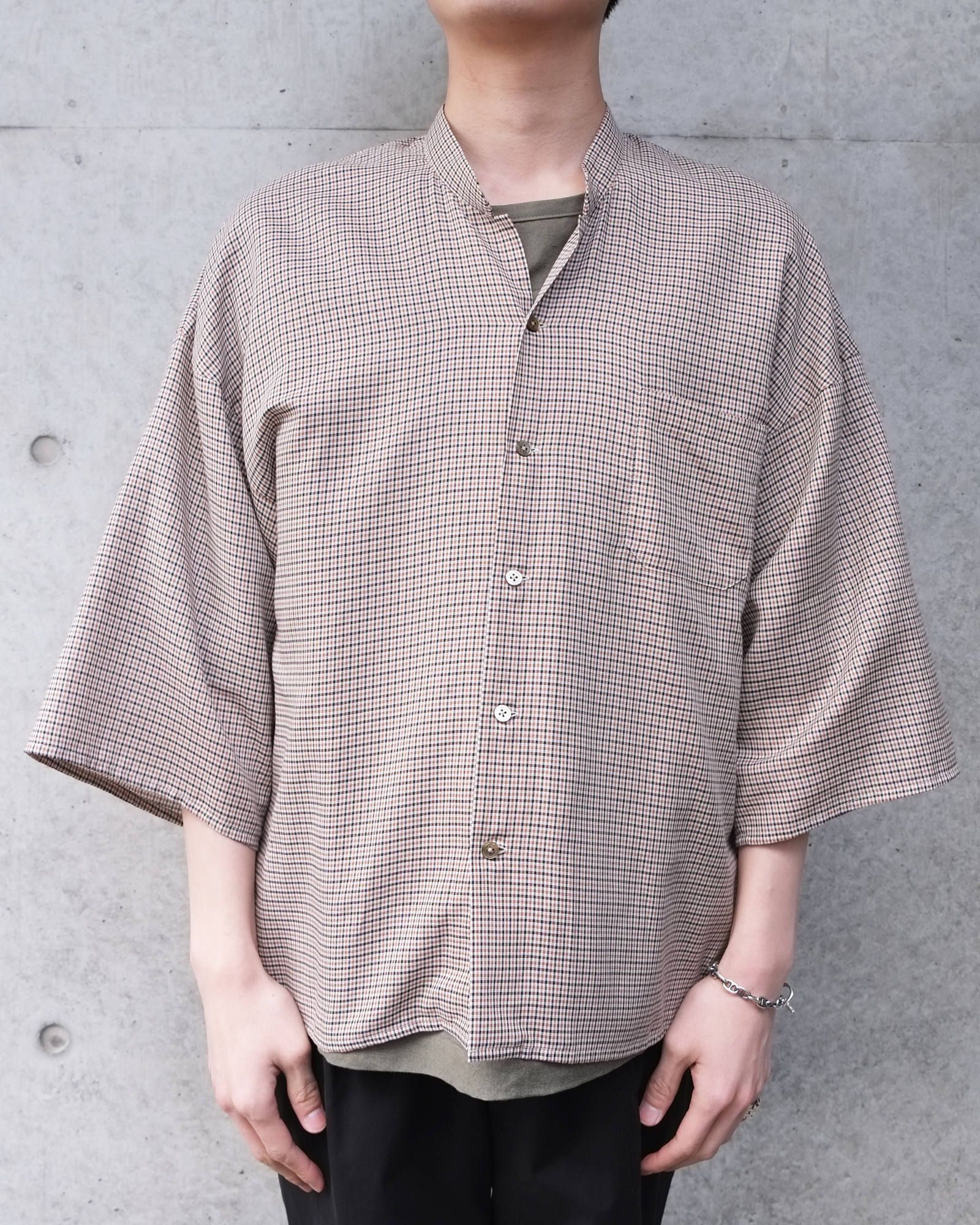kimono sleeve shirts.