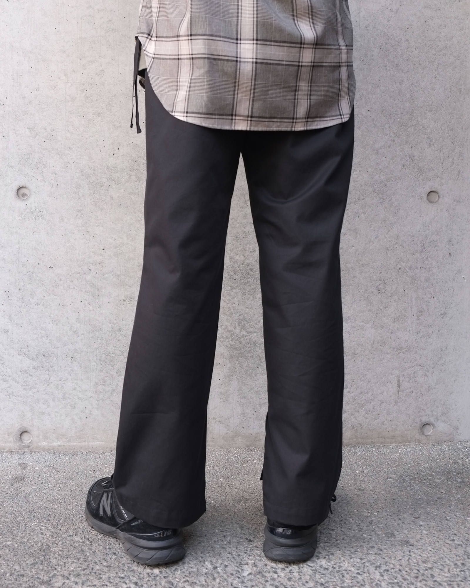 slit pants.