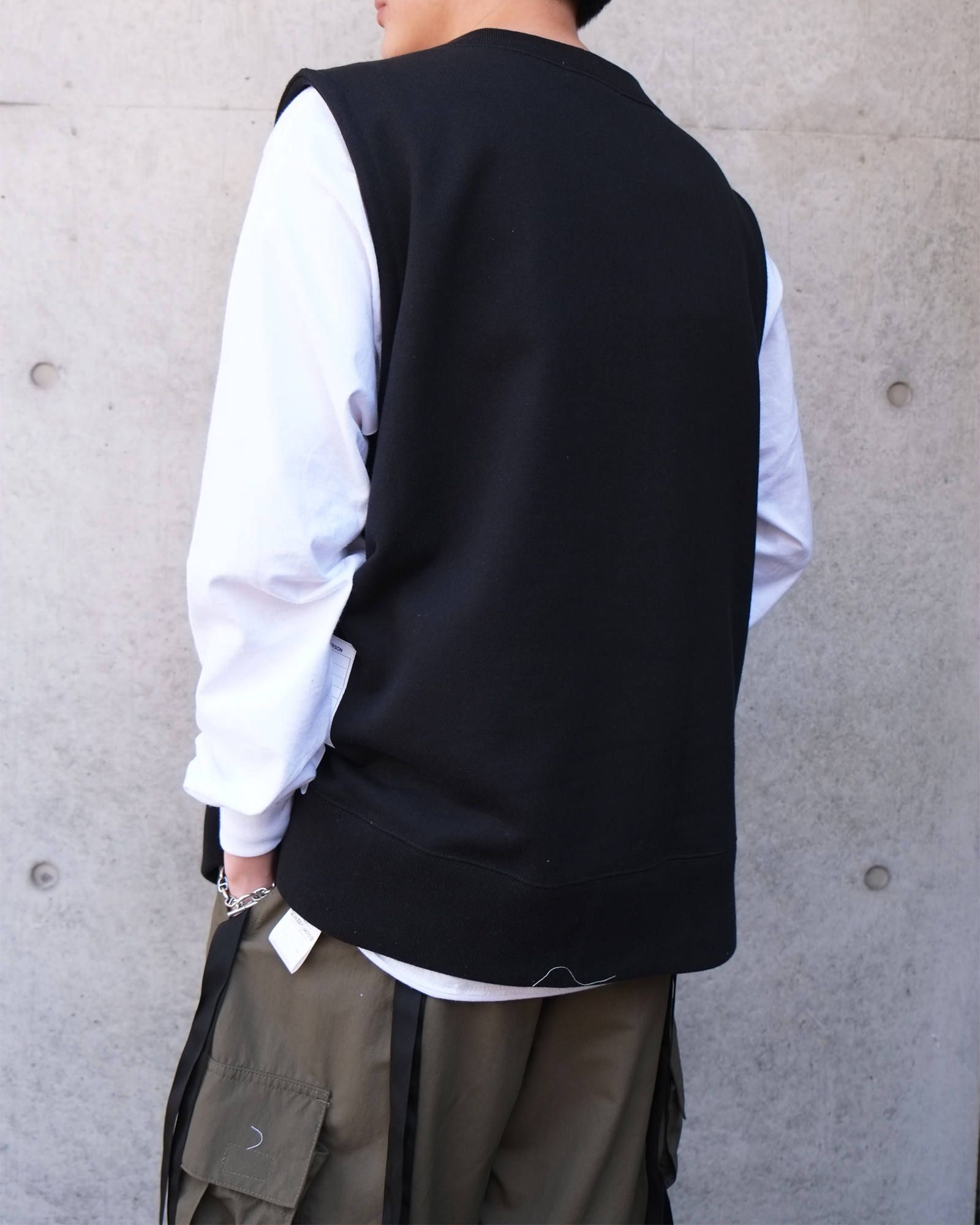 TENDER PERSON - Emblem Vest | fakejam