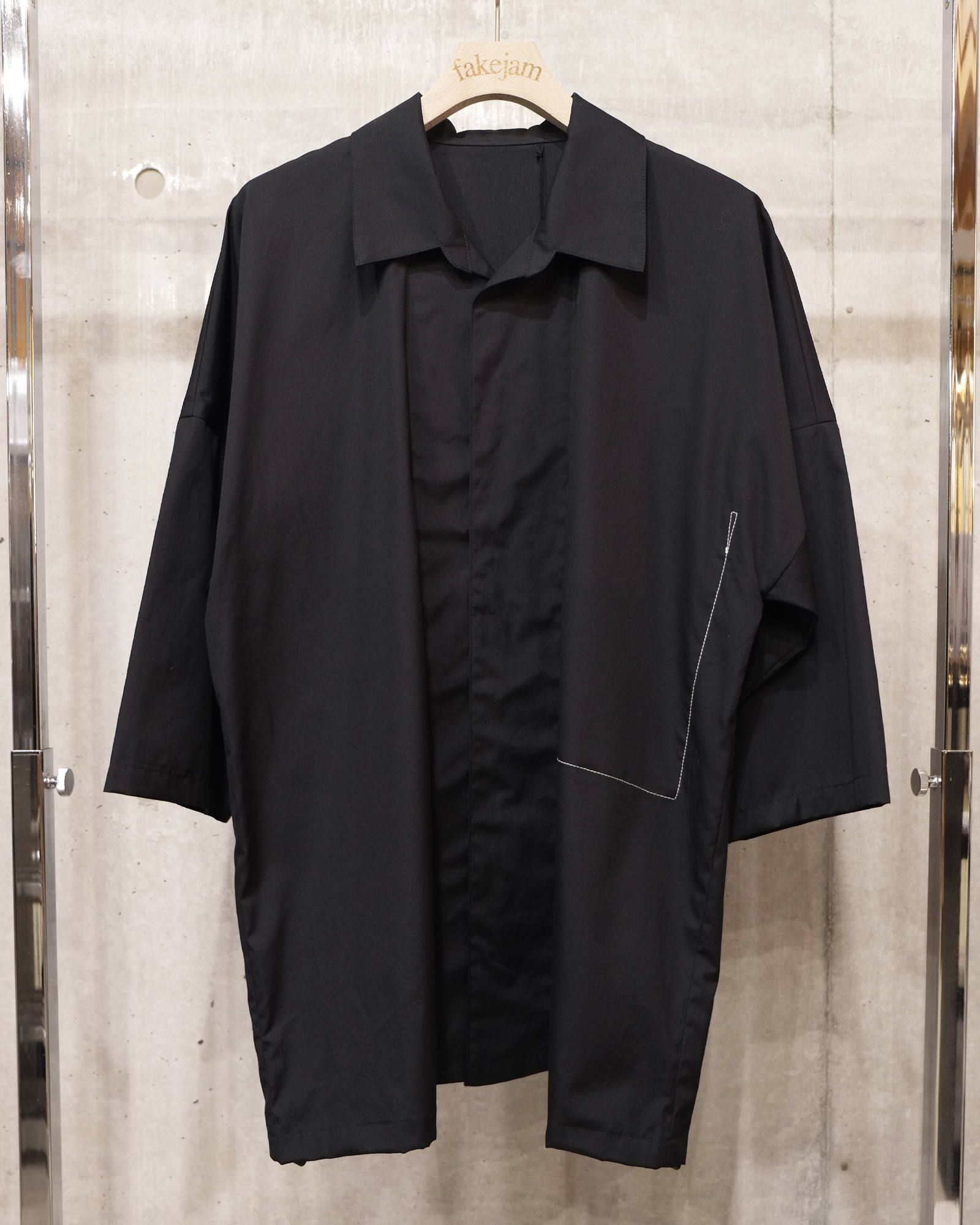 oversize S/S shirts.