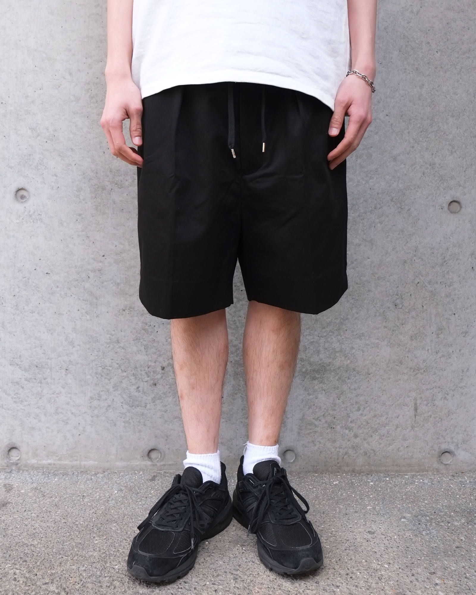 Intuck Shorts Wide