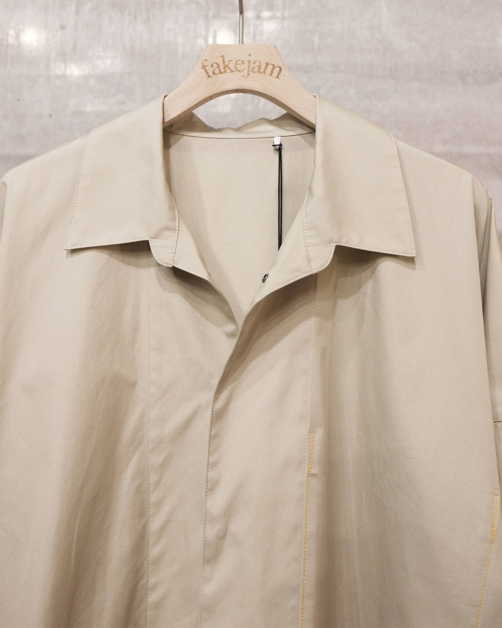 oversize S/S shirts.