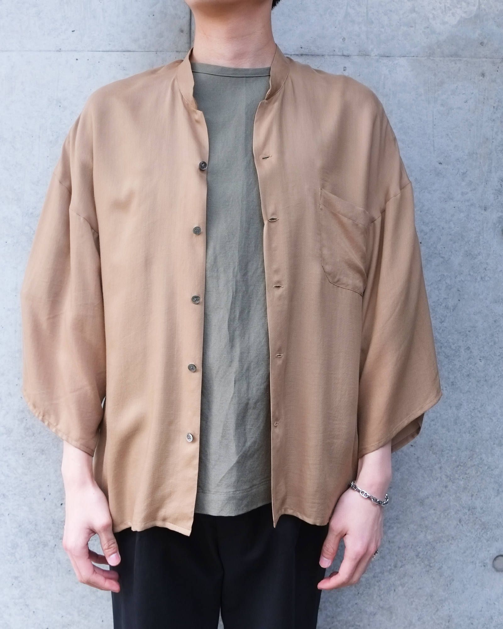 kimono sleeve shirts.