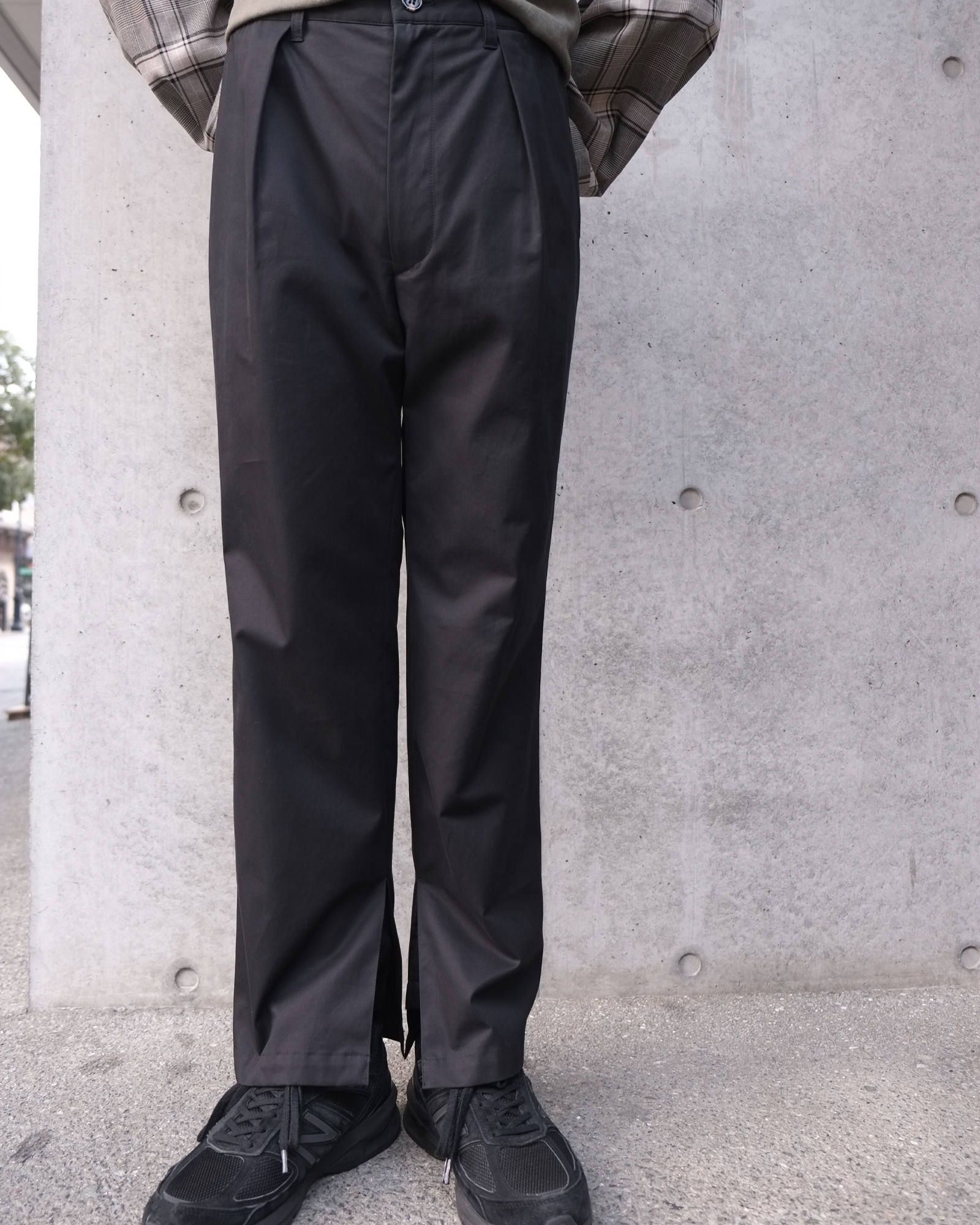 slit pants.