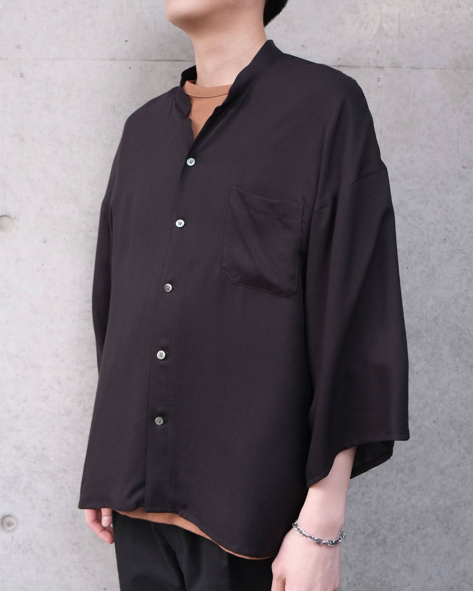 kimono sleeve shirts.