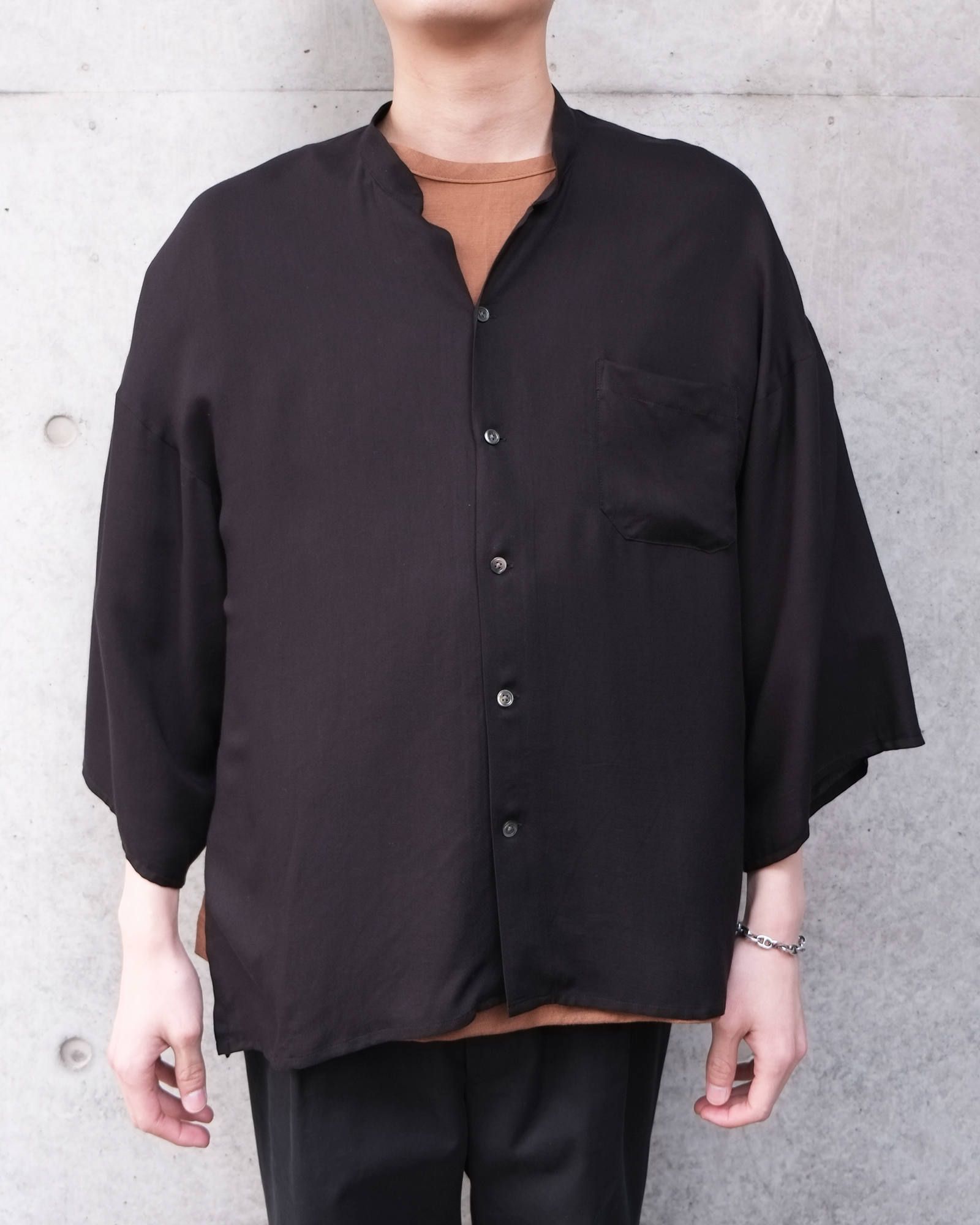 kimono sleeve shirts.