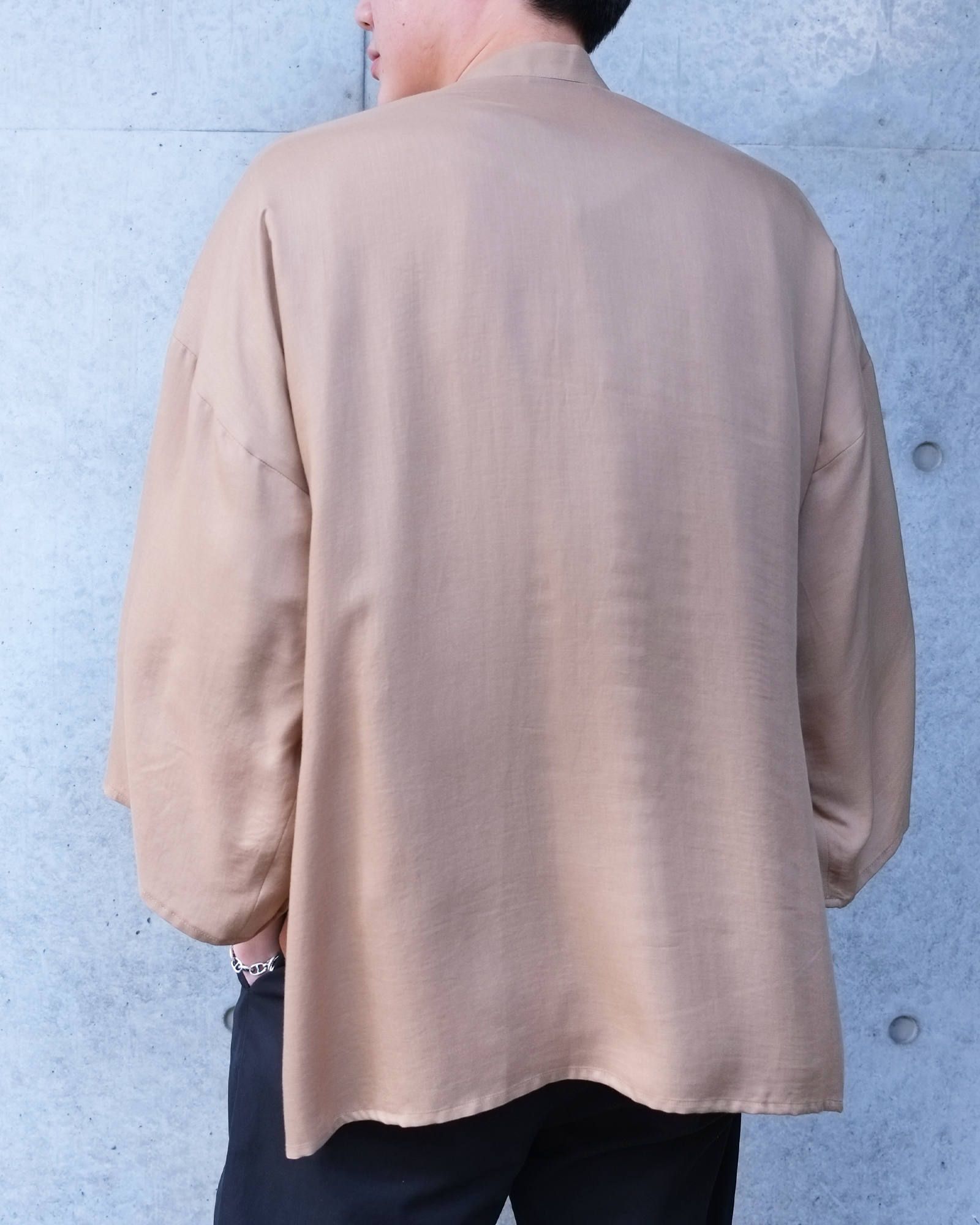 kimono sleeve shirts.