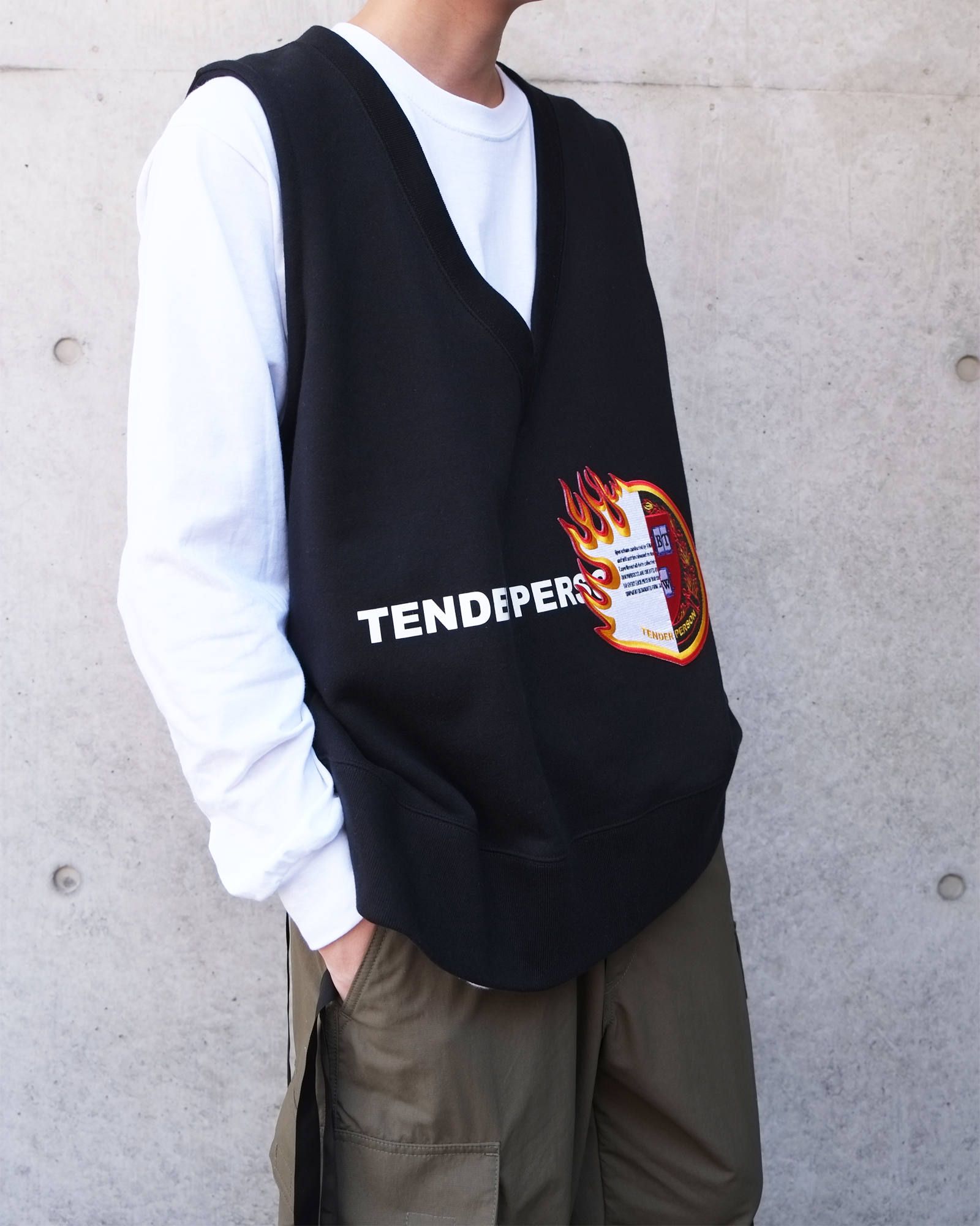 TENDER PERSON - Emblem Vest | fakejam