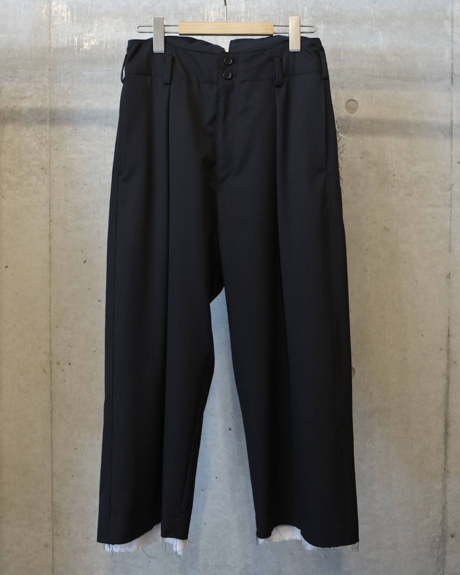 sulvam - Gabardine classic pants | fakejam