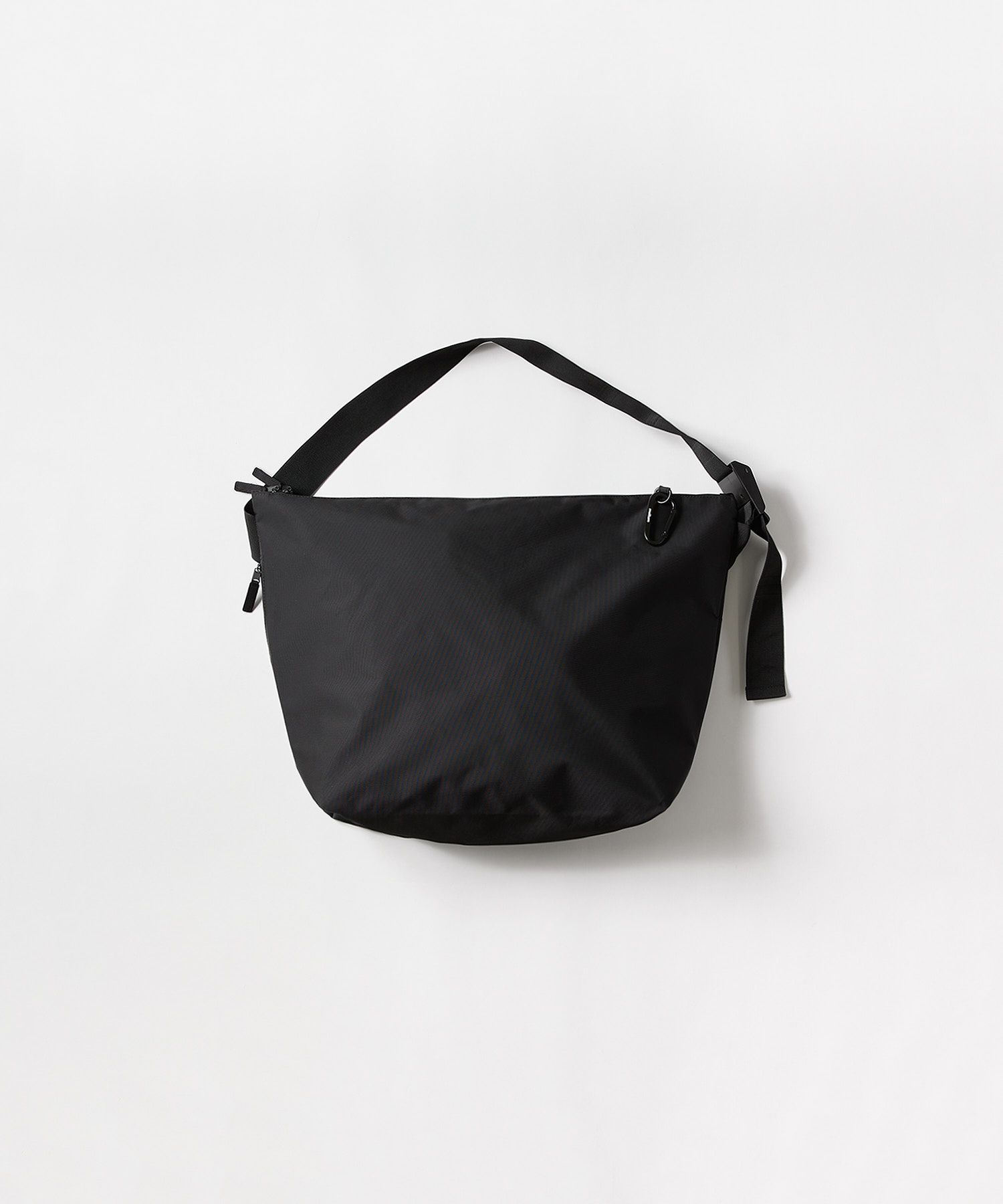NYLON MESSENGER BAG / ナイロン メッセンジャーバッグ / ブラック /  MTM-BG-0104-23-A