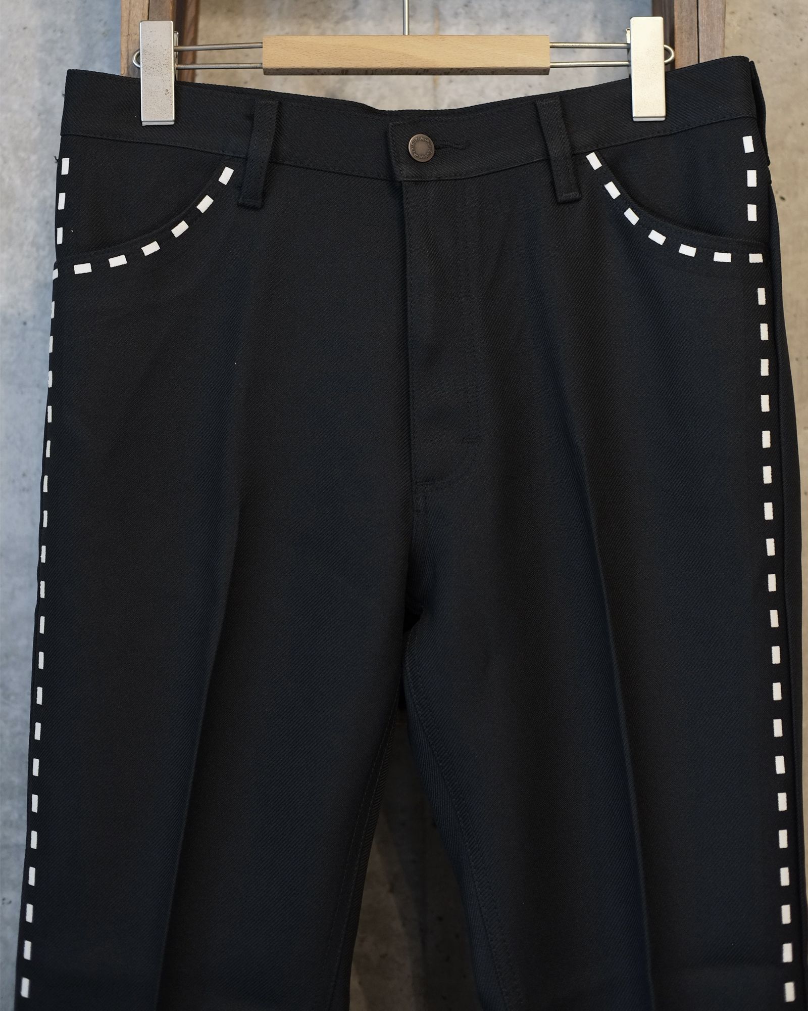 【定番デザイン】Laser Stitch Wrancher Pants / デニム / 細身シルエット / メンズ