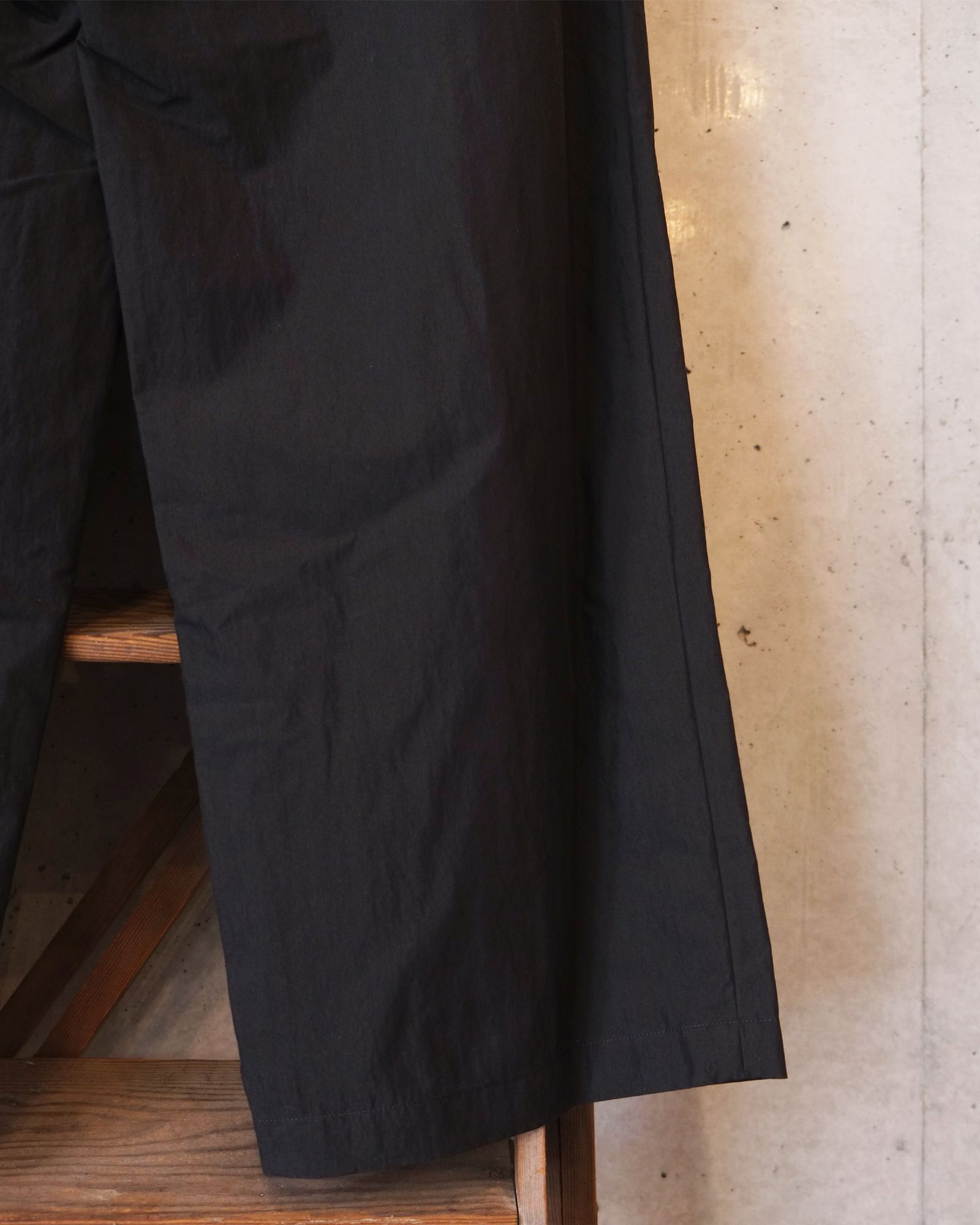 Ambient C/N High-waist Slacks / スラックス / ブラック /MW-PT26104