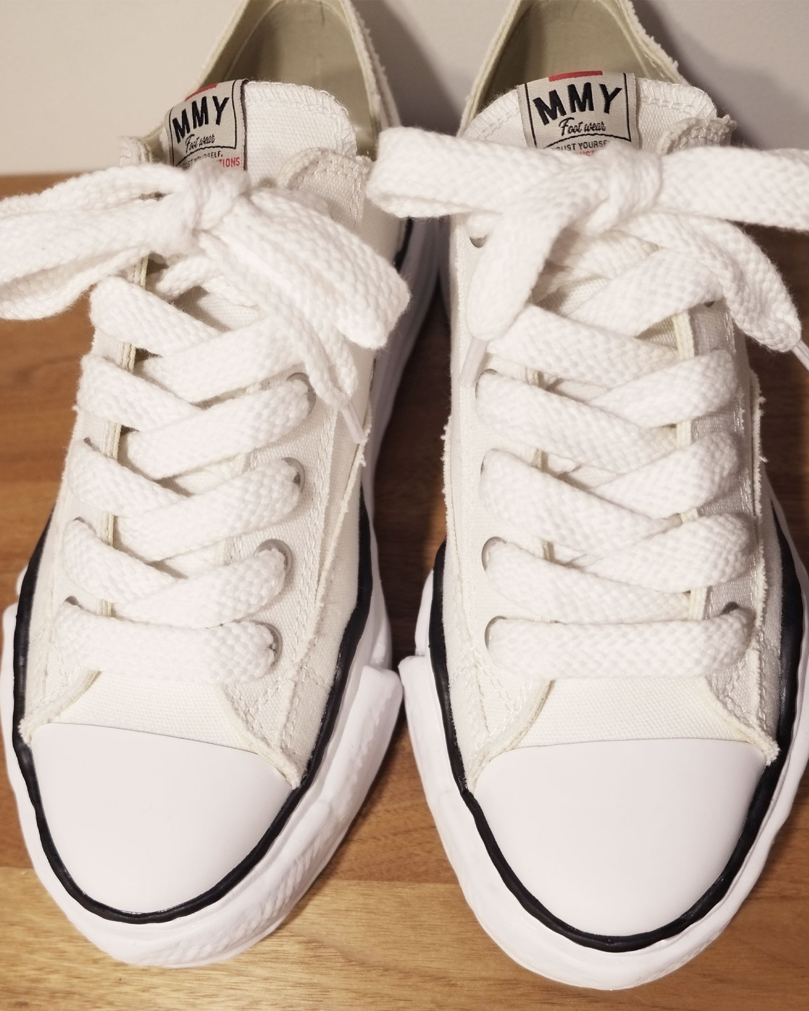 "PETERSON" OG Sole Canvas Low-top Sneaker