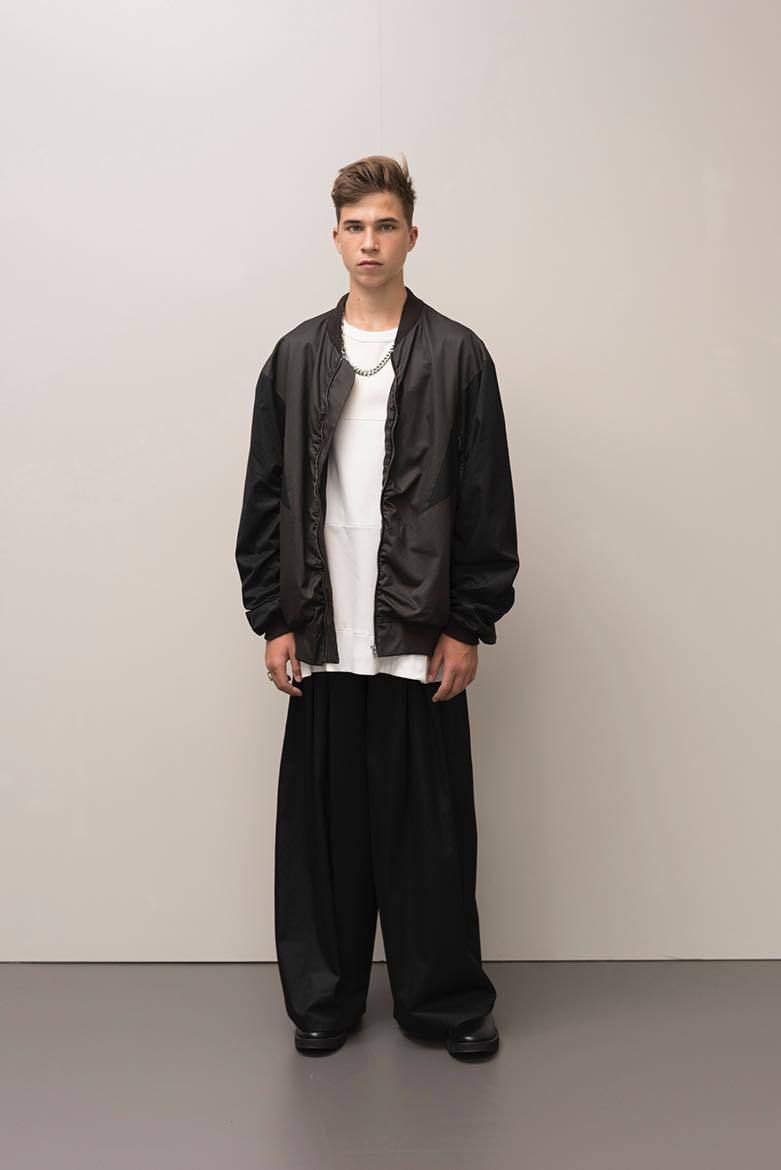17SS LAD MUSICIAN LOOK