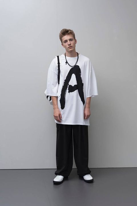17SS LAD MUSICIAN LOOK