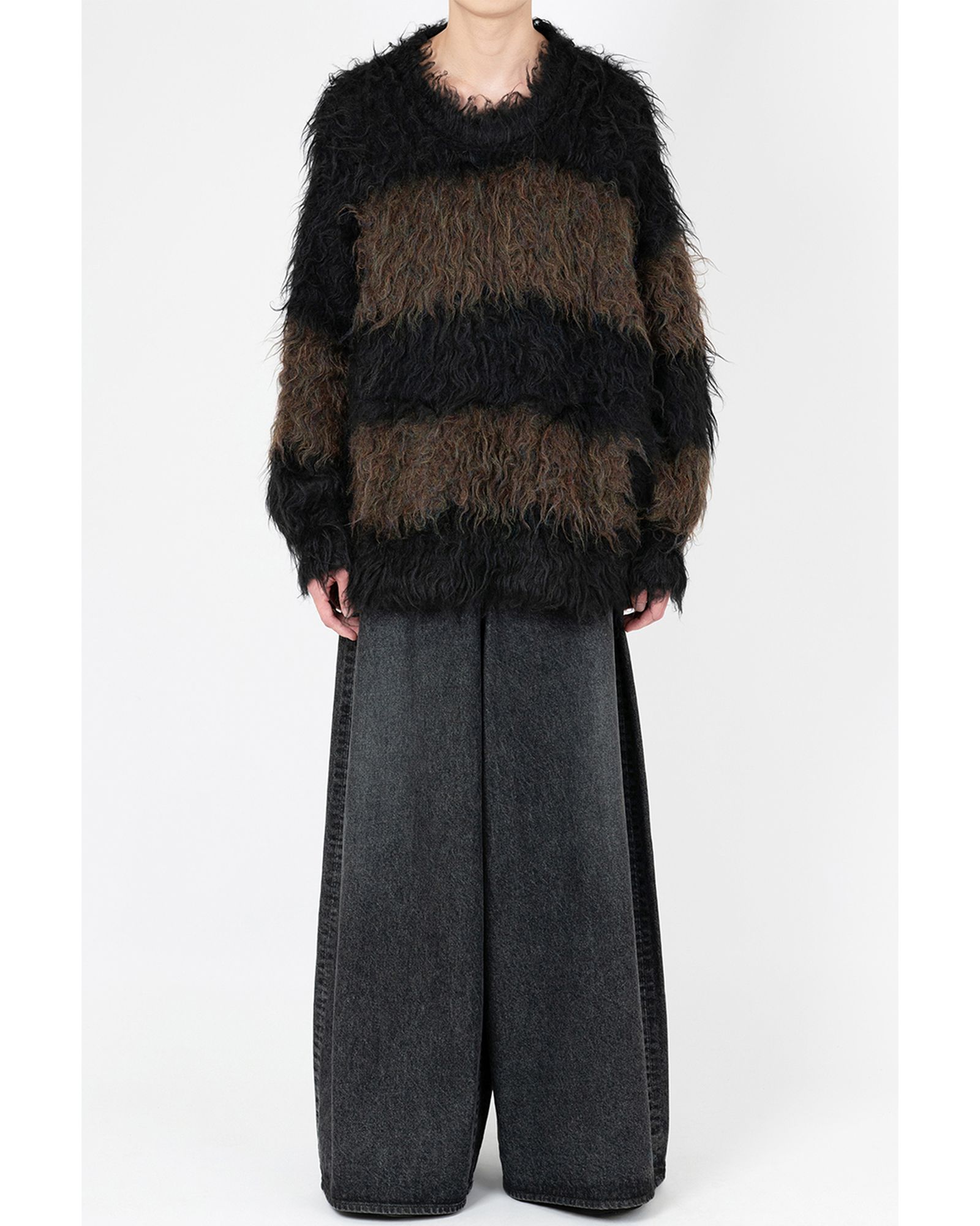 Shaggy Border Knit Pullover