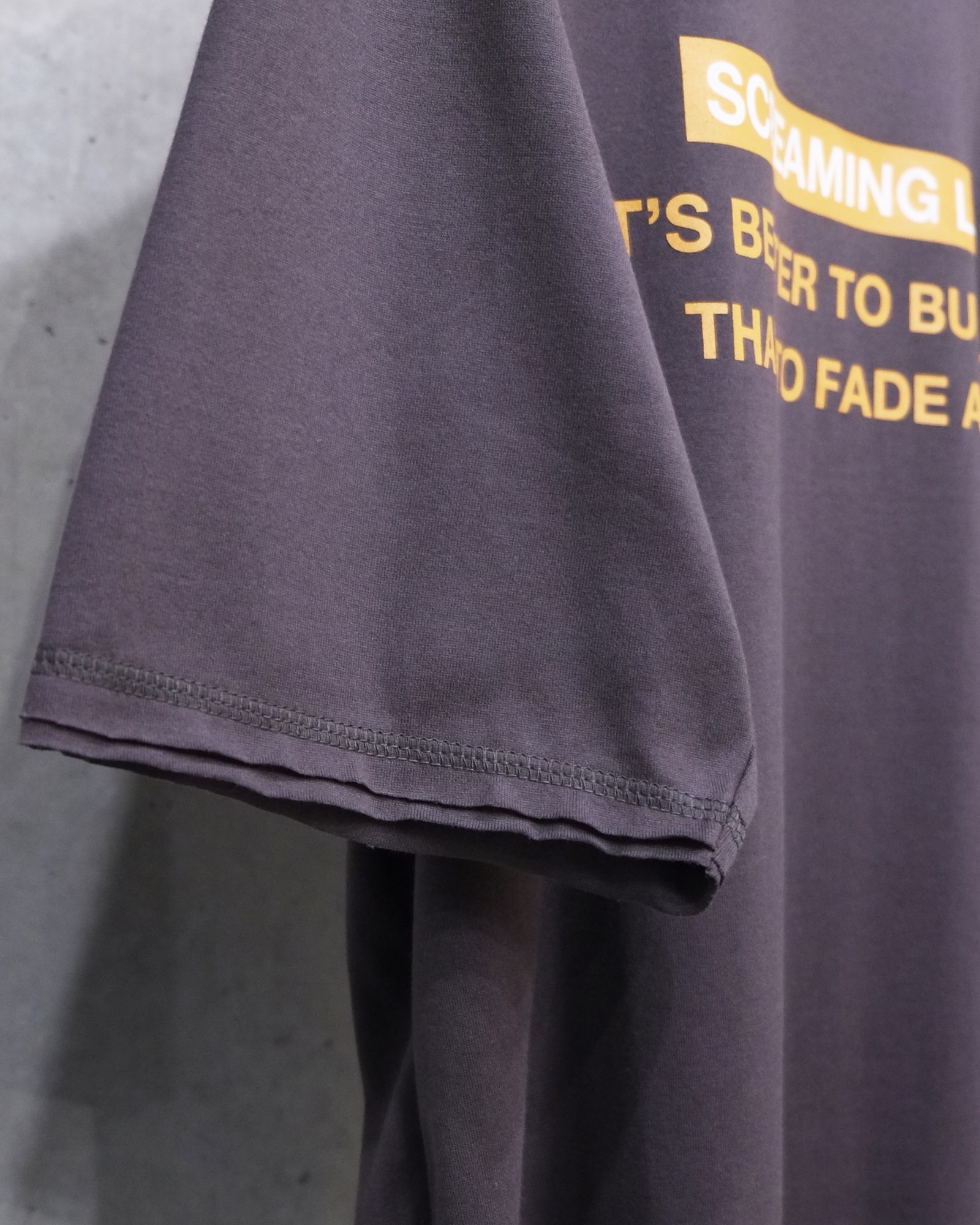 Graphic T-Shirts "SCREAMING LIFE"