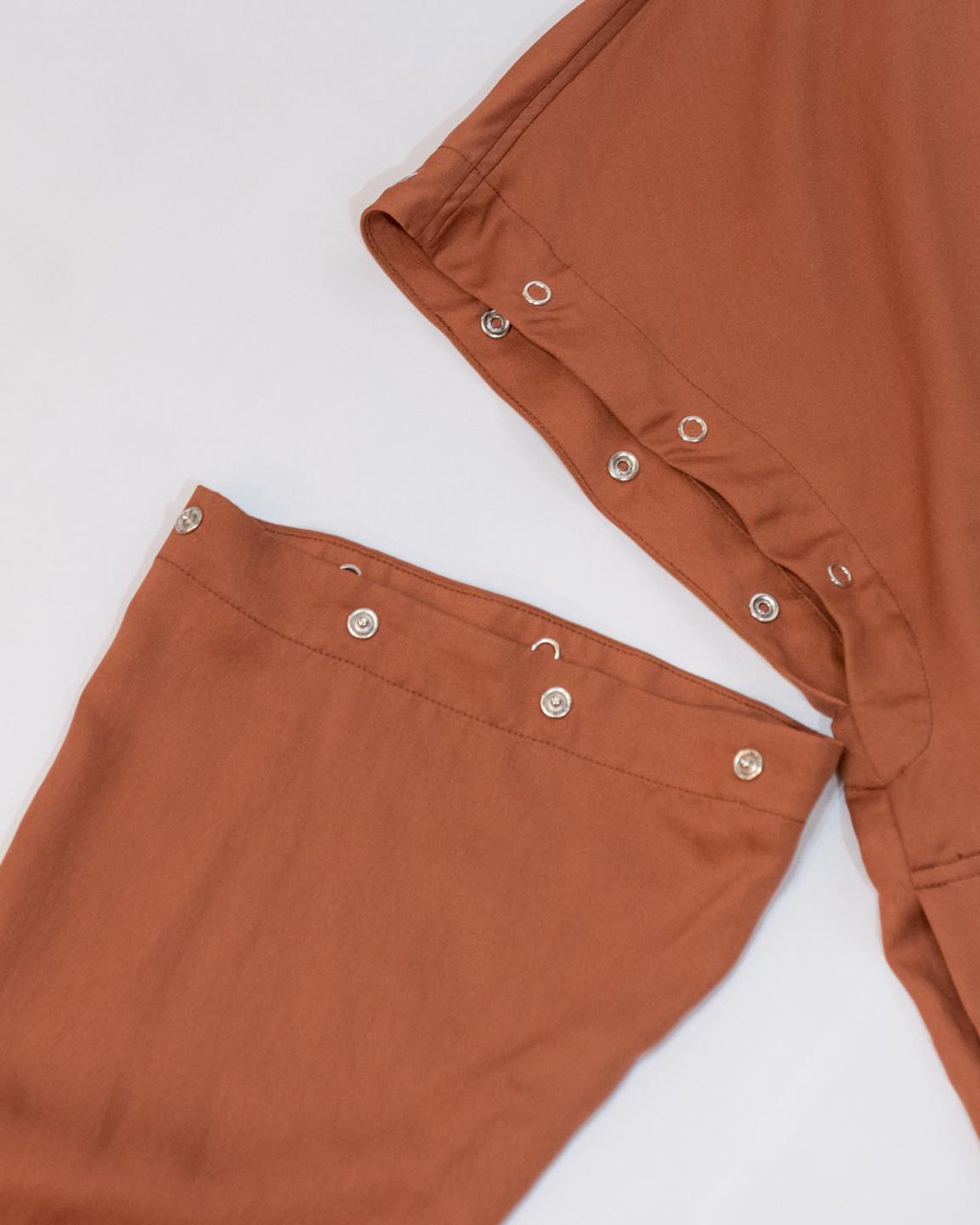 Detachable Sleeve Shirts
