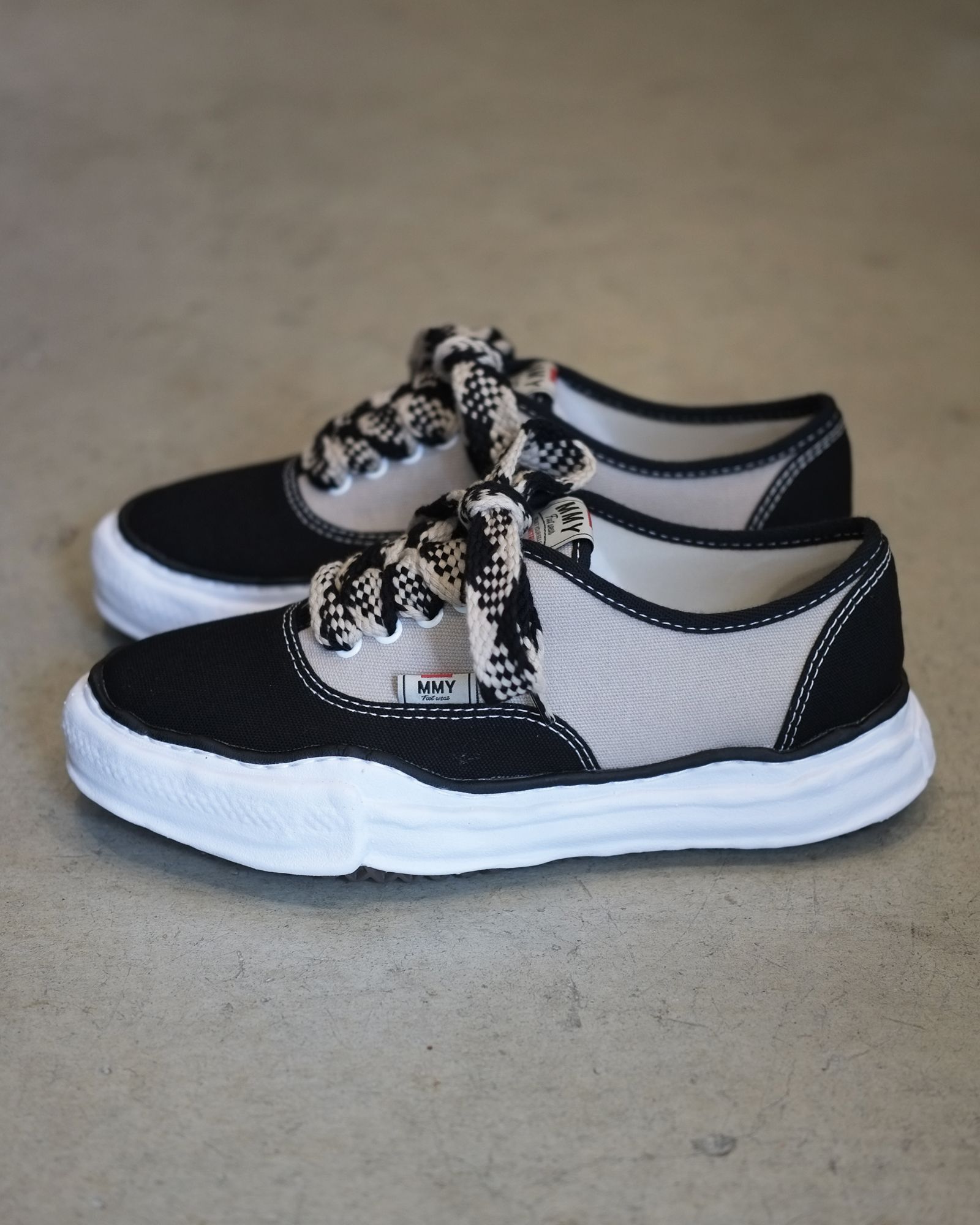 BAKER/original sole canvas combination color Low-Top sneakers