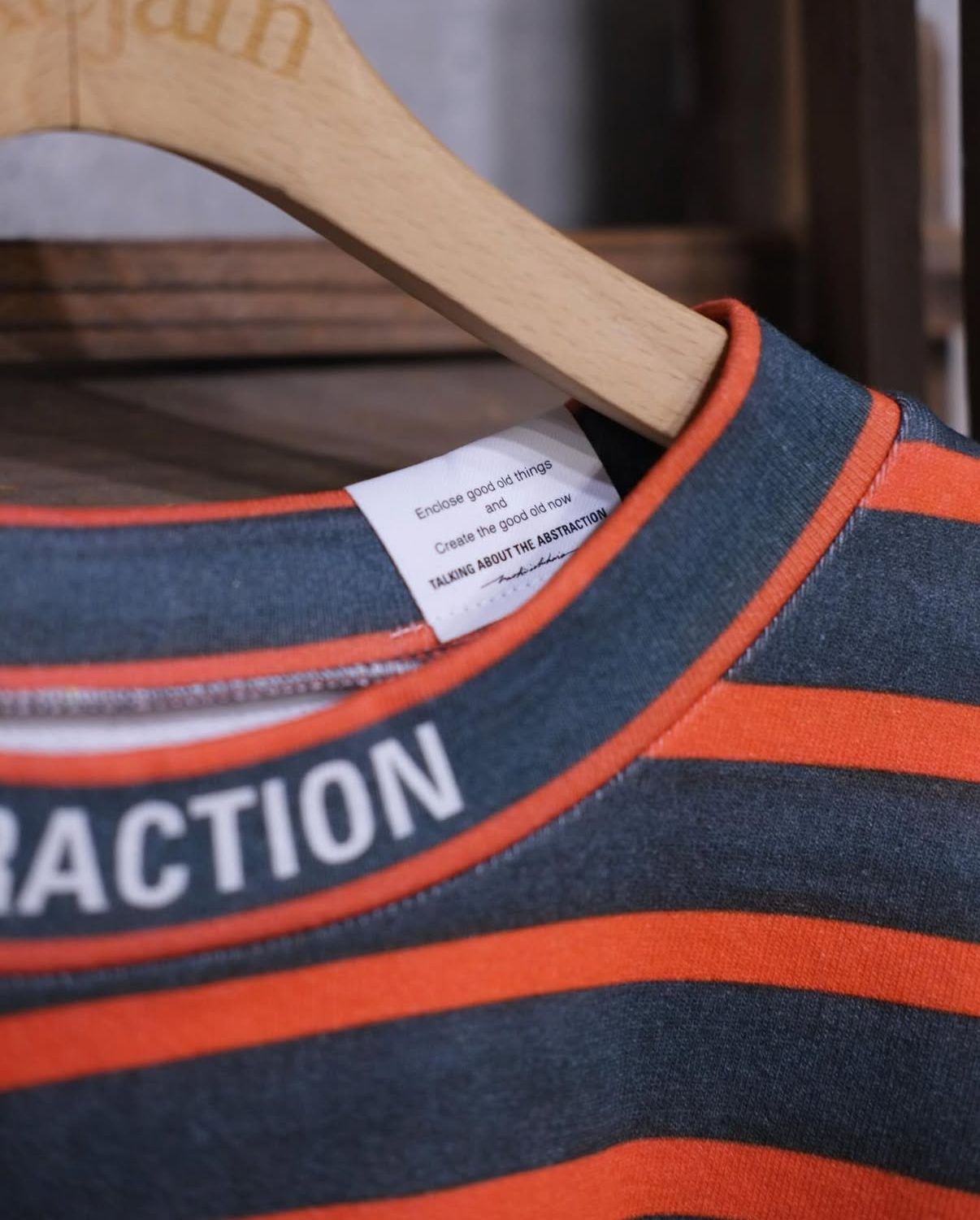Art Replica Mock Neck TEE