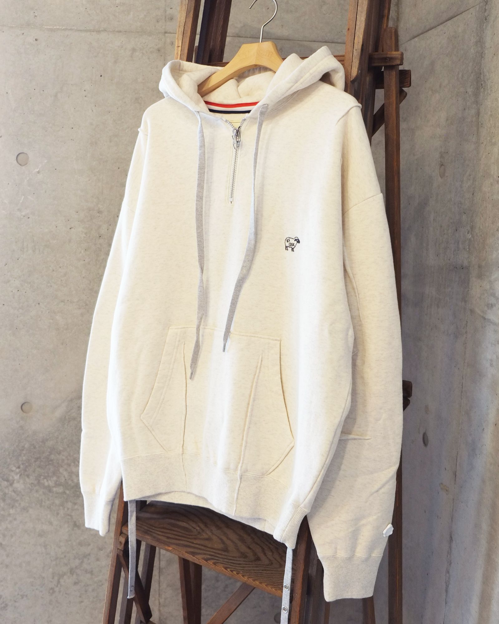 Slumber of the Lambs Half-Zip Hoodie / ハーフジップ パーカー / ホワイト / SW-SV-NRA-1002