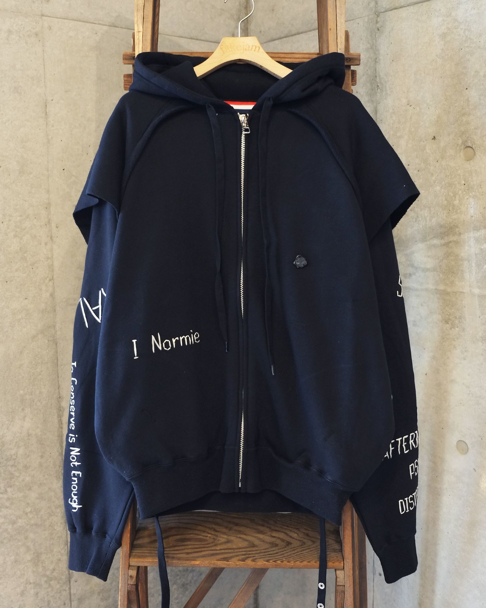 I Normie Zip Hoodie / ジップアップパーカー / ブラック / SW-SV-NRA-1001