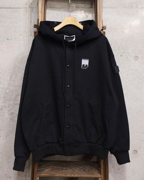 Visor Button Hoodie / ボタン パーカー / ブラック / PD-262-HCS-041