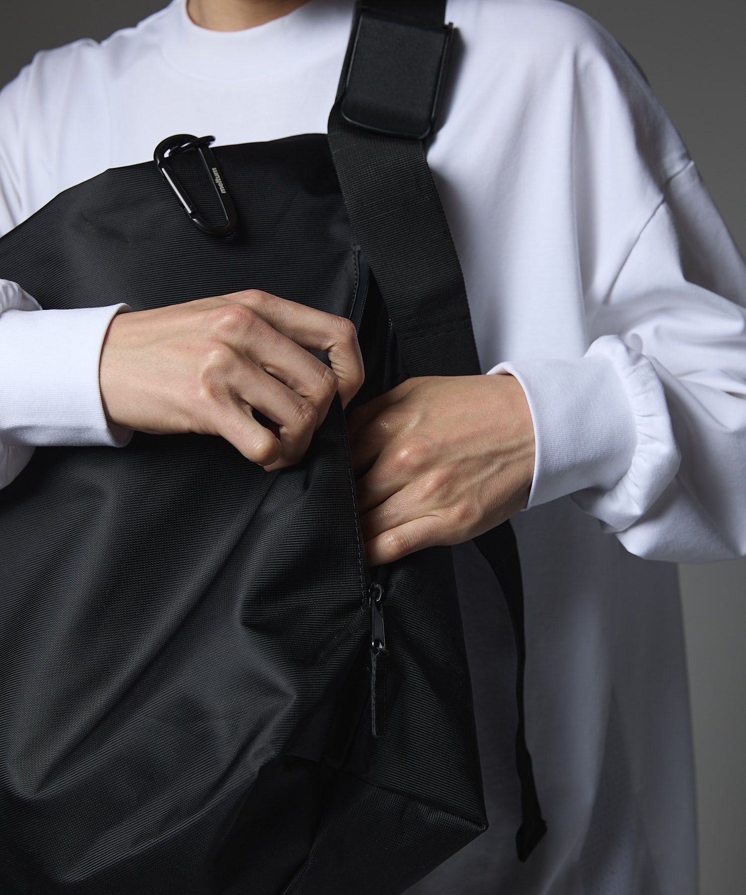 NYLON MESSENGER BAG / ナイロン メッセンジャーバッグ / ブラック /  MTM-BG-0104-23-A