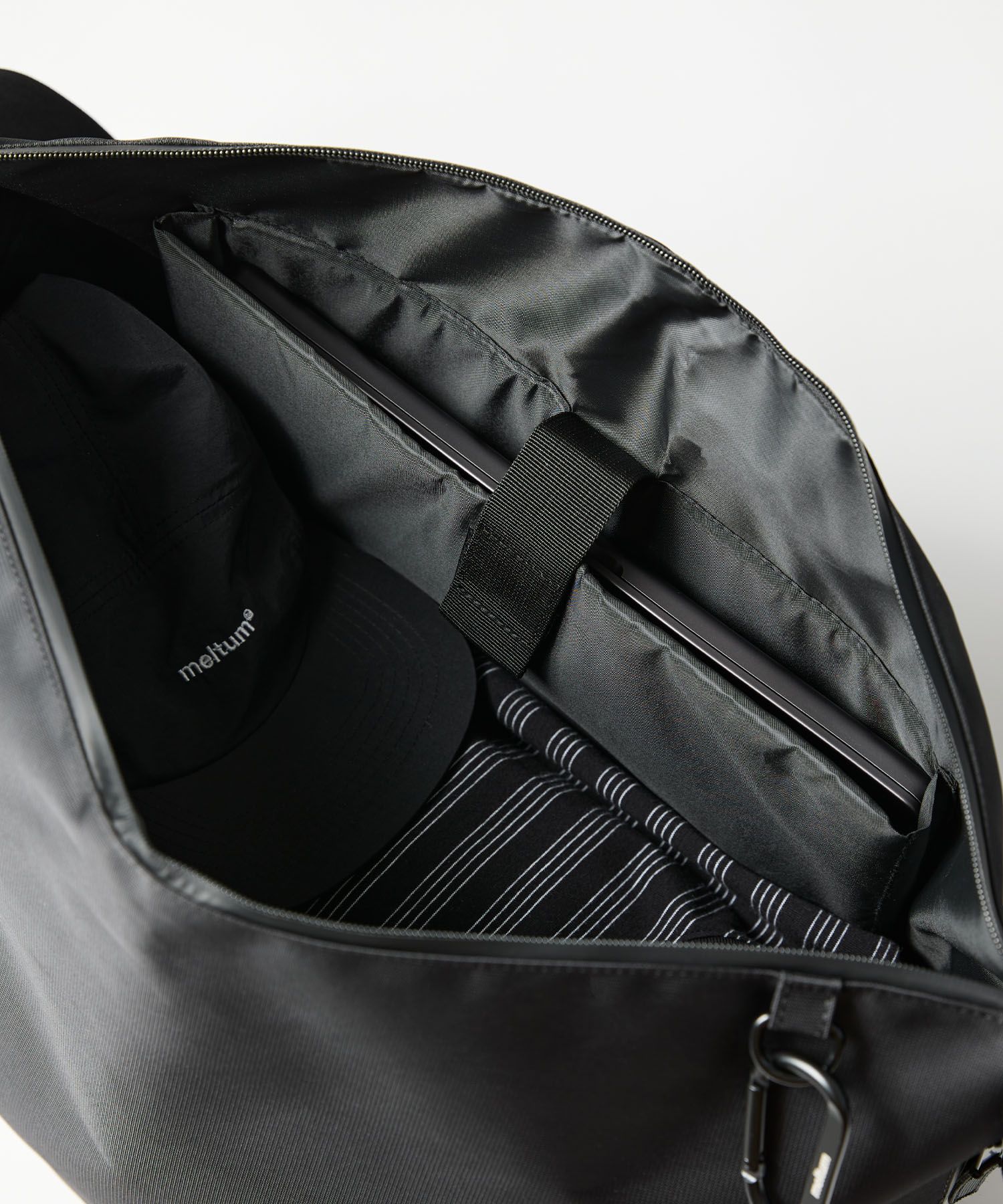 NYLON MESSENGER BAG / ナイロン メッセンジャーバッグ / ブラック /  MTM-BG-0104-23-A
