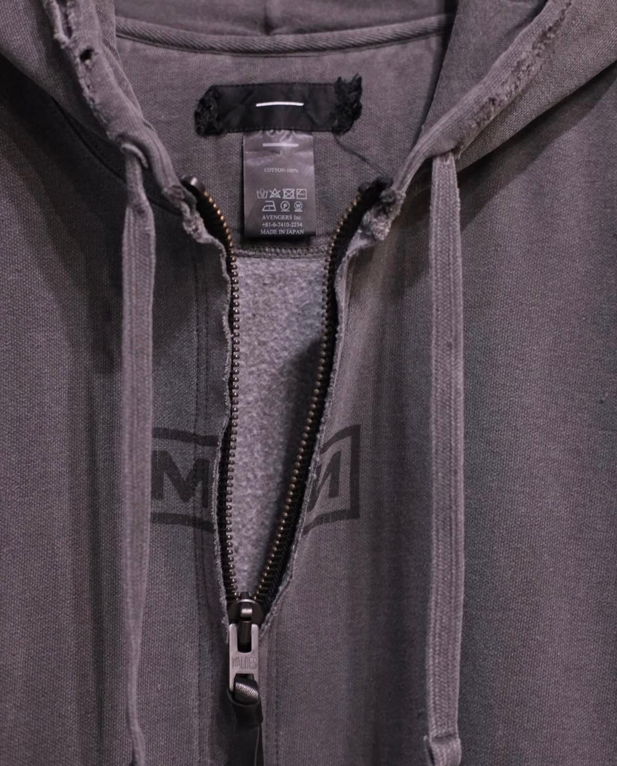 Bootleg Zip Up Hoodie With Damaged