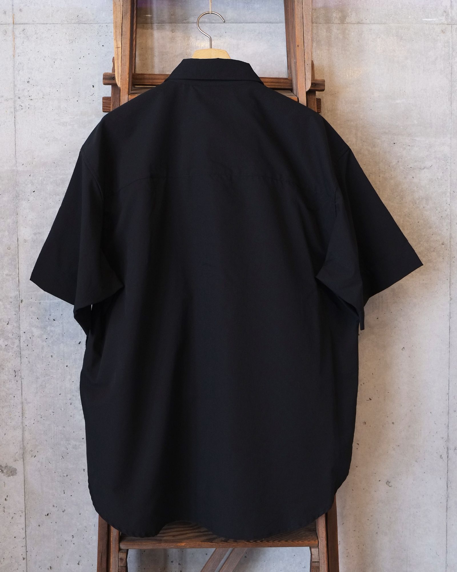 Breathable Side Slit S/S SH / ショートスリーブ シャツ / ブラック / MW-SH26105
