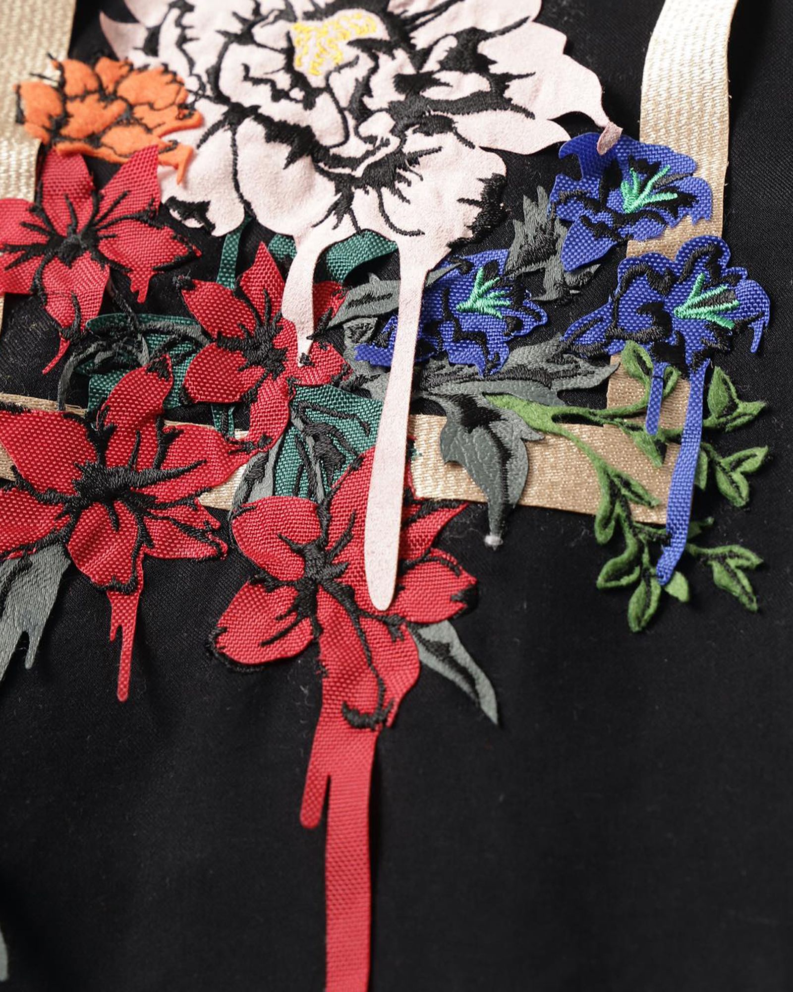 Non-Standard Embroidery Shirts