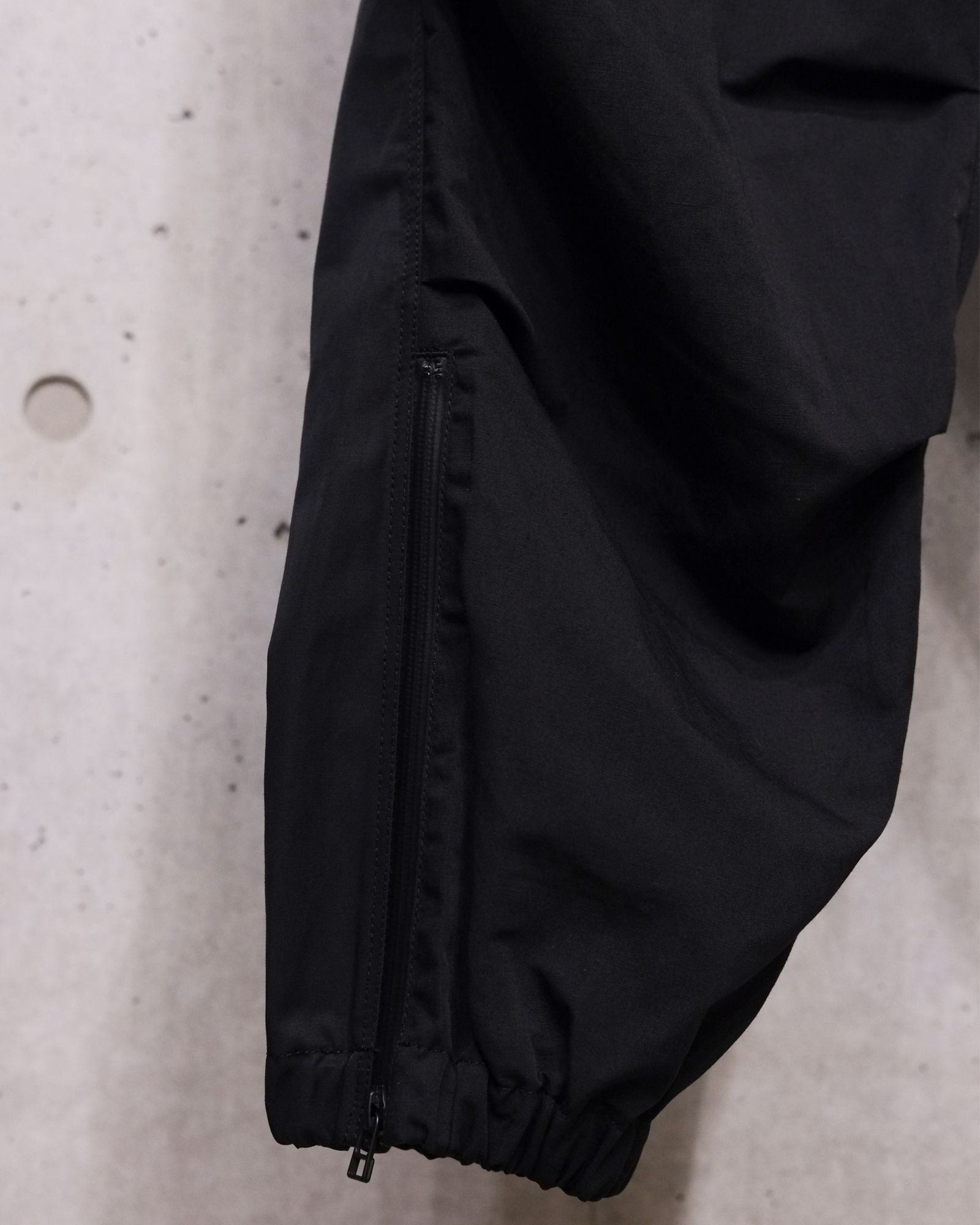 ANEI - Sidezip Tech Jogger 