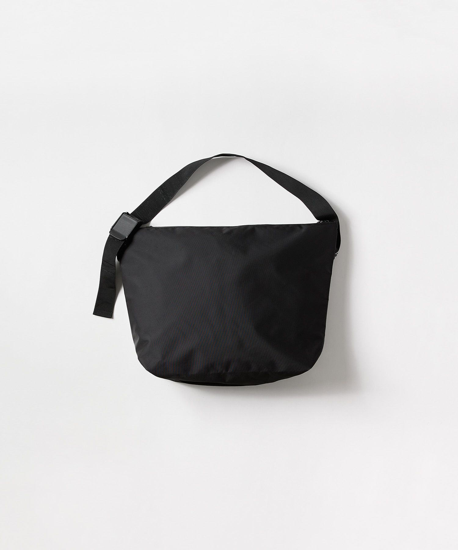 NYLON MESSENGER BAG / ナイロン メッセンジャーバッグ / ブラック /  MTM-BG-0104-23-A