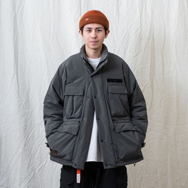 171cm 60kg : 着用サイズ M
