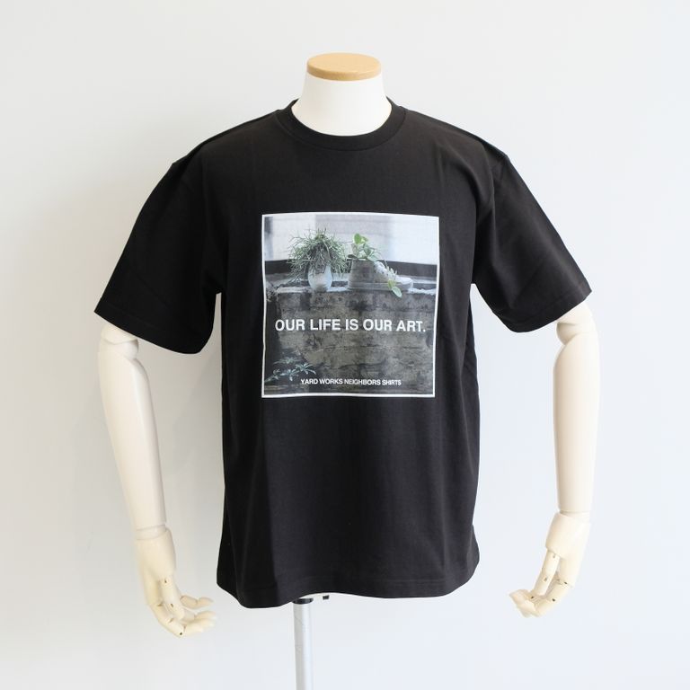 5.6オンスのコットン生地を使用したビックシルエットのクルーネックTシャツ