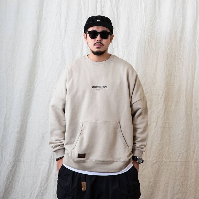 180cm 80kg : 着用サイズ XL