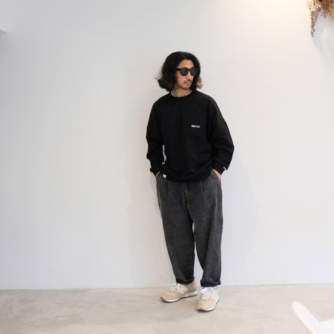 ブラックでグラデーションを効かせたストリートカジュアルコーデ
