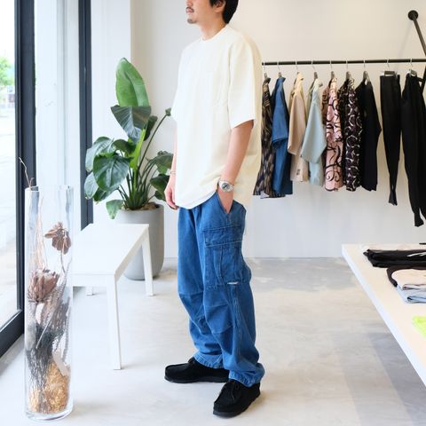 シンプルな着こなしだからこそアイテム選びって凄く大事