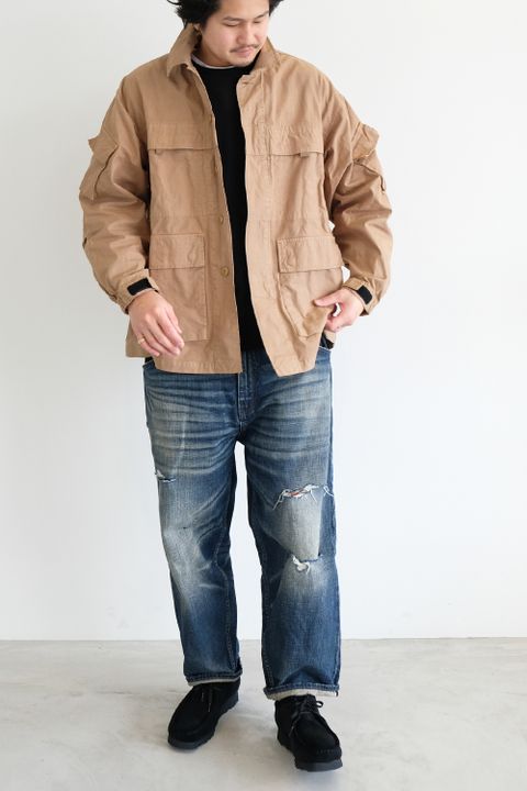 シンプルだからこそ際立つデニムの男前な表情
