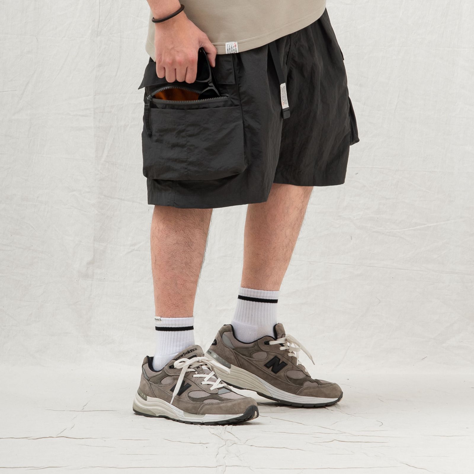 【ラスト1点 L 】water-repellent nylon cargo shorts / チャコールグレー