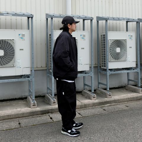 雰囲気抜群なオールブラックコーデ