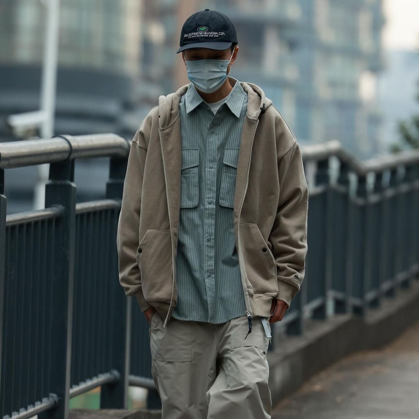 【ラスト1点 L】Zipper Hoodie / カーキ