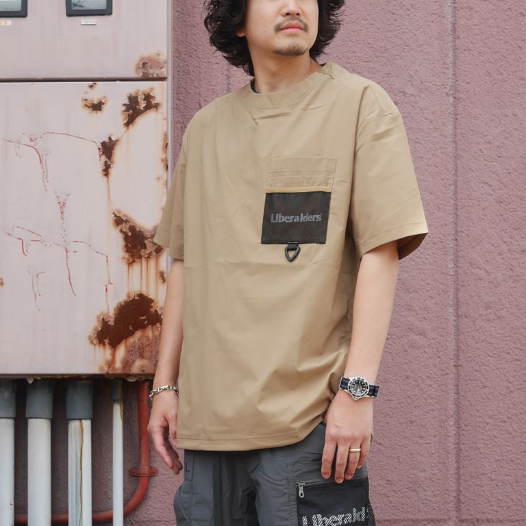 179cm 70kg : 着用サイズ XL